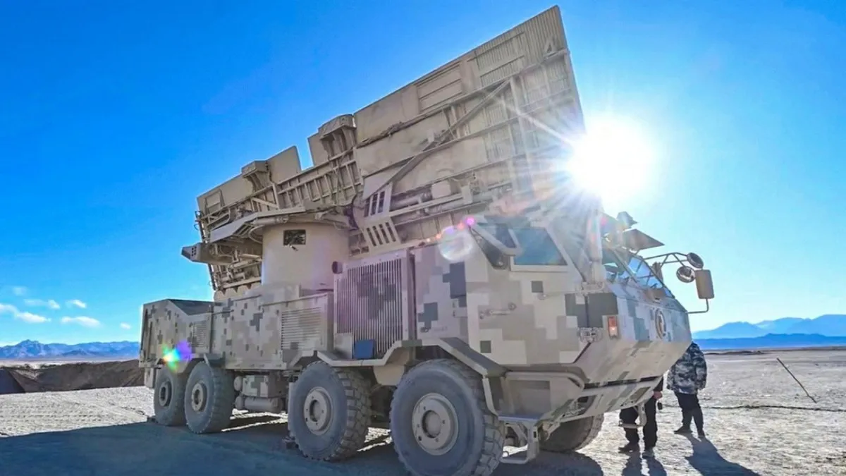 China presenta un arma de microondas capaz de inutilizar enjambres de drones a más de 3 kilómetros