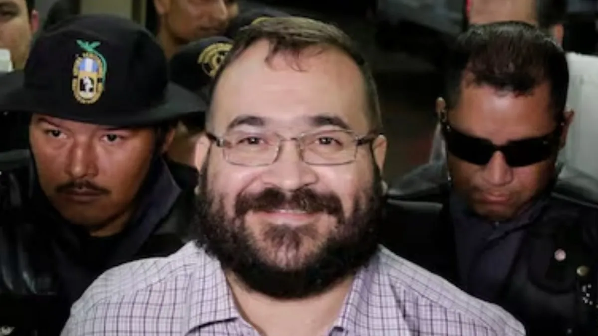 Juez vincula a proceso a Javier Duarte por peculado y frena su liberación