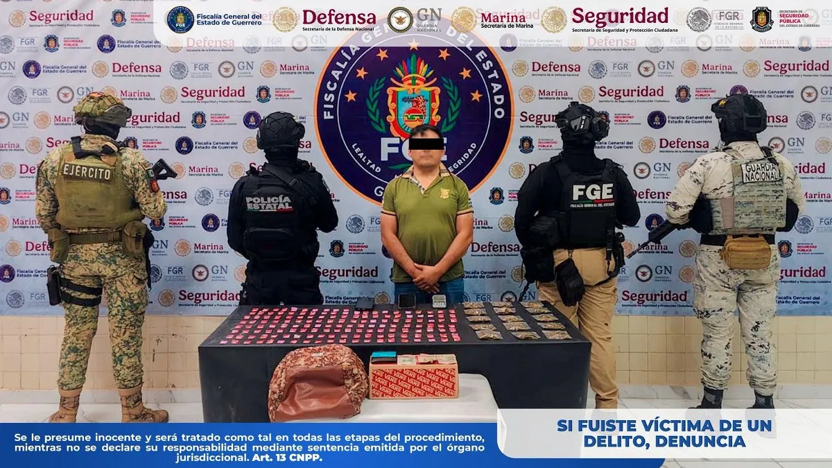 Aseguran más de 160 dosis de presunta droga en la capital de Guerrero