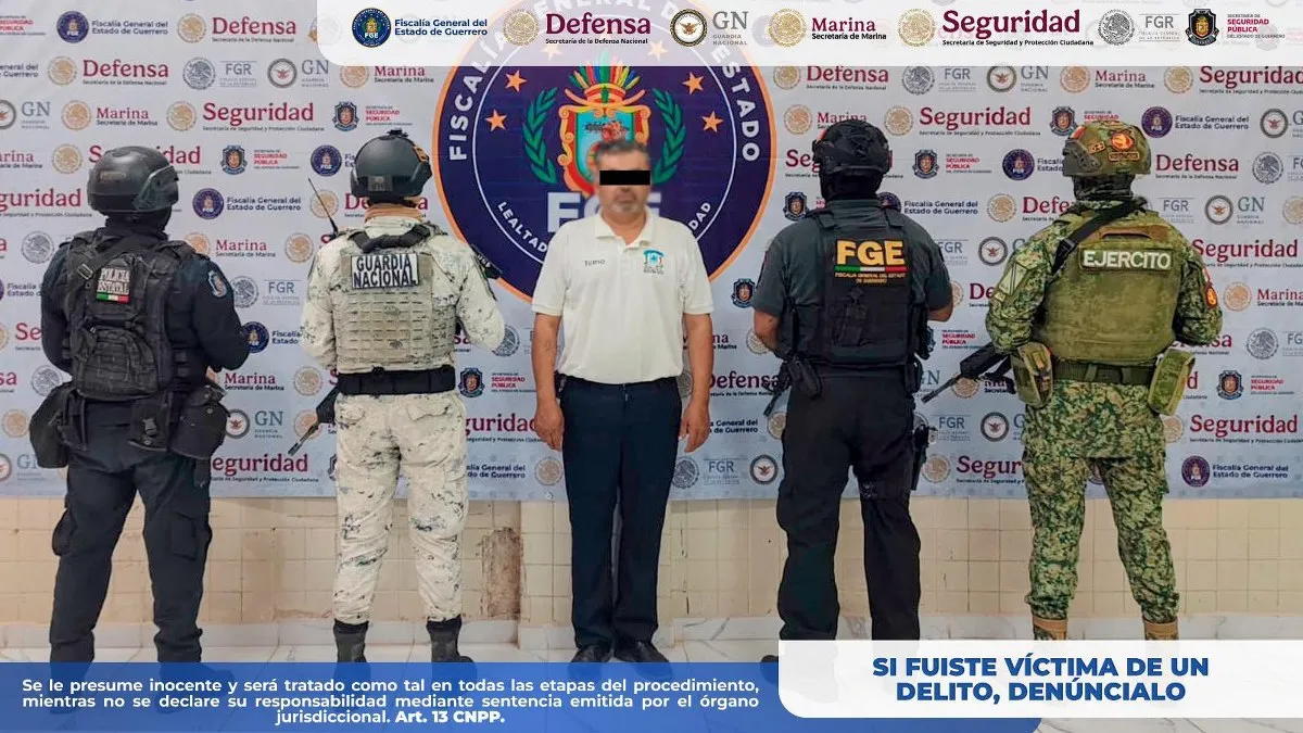 Detienen por presunto abuso a maestro de secundaria en Guerrero