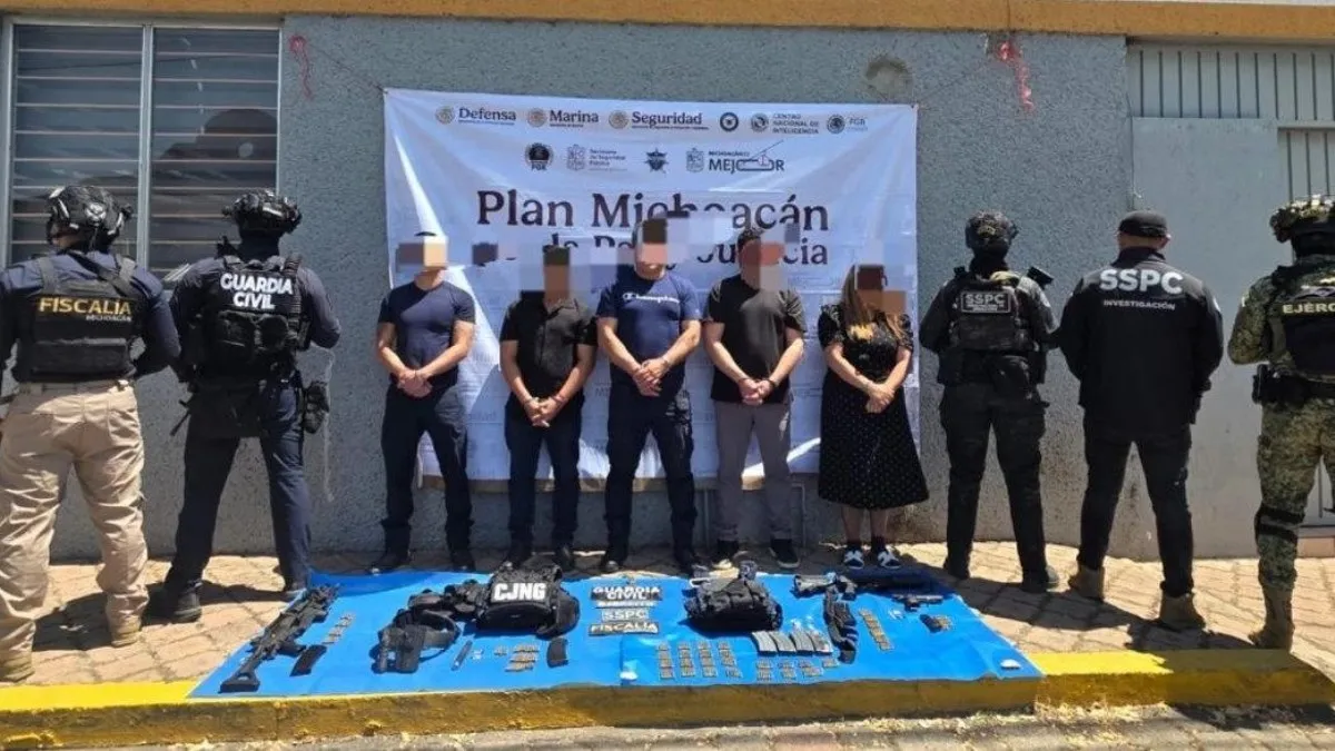 ¿Servidores públicos o soldados del narco? 