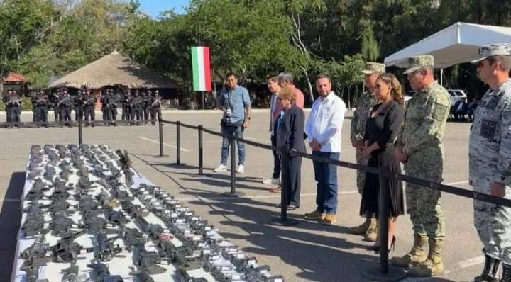 SEDENA elimina armas aseguradas en plaza cívica de Chilpancingo