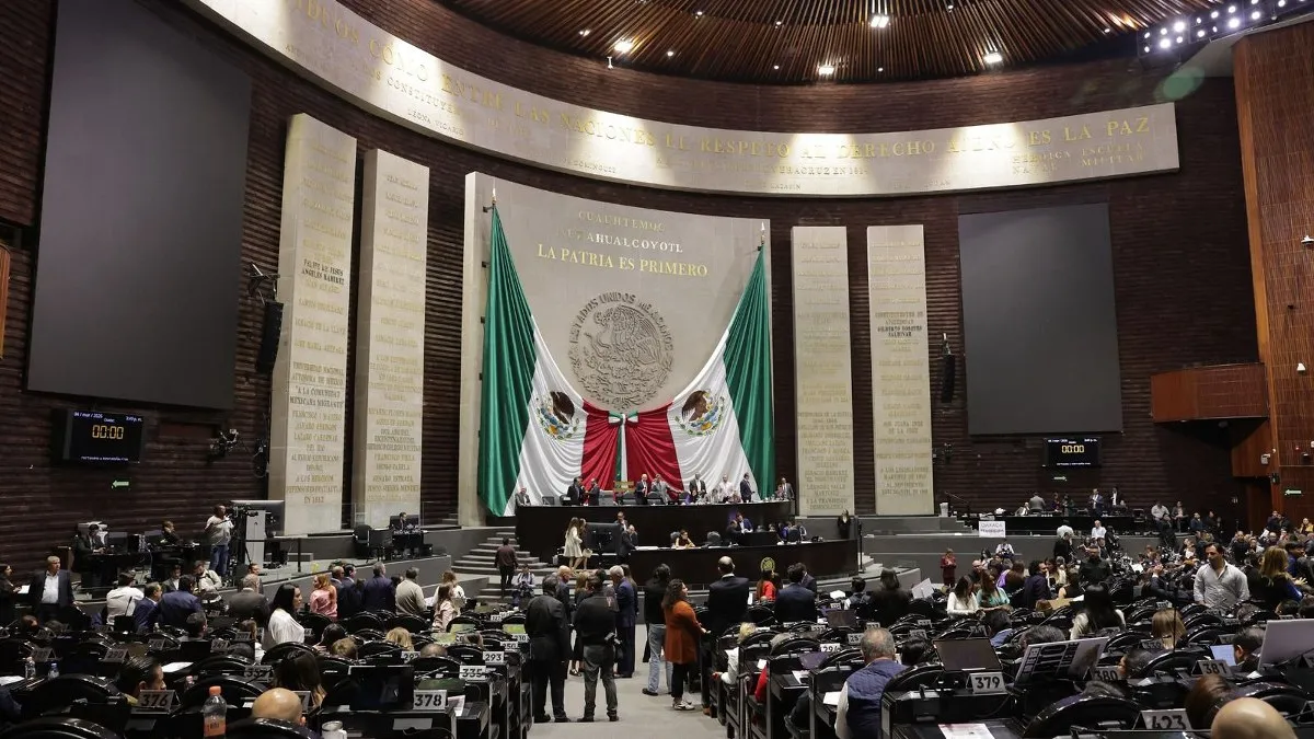 Diputados reciben reforma electoral de Sheinbaum y la envían a comisiones