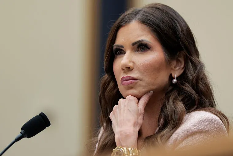 Trump reemplaza a Kristi Noem por el senador Markwayne Mullin en Seguridad Nacional