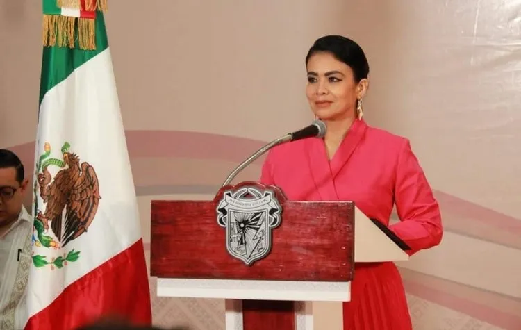 Presenta Norma Otilia avances de su segundo informe