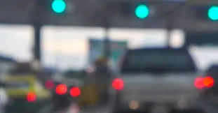 Seguirá sin cobro la Autopista del Sol tras huracán Otis