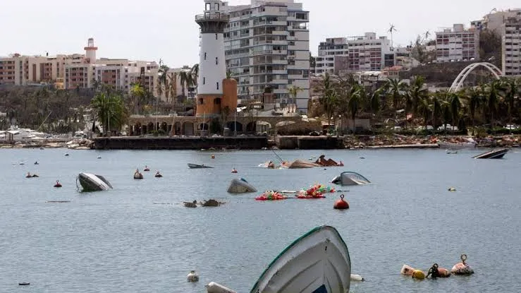 Fiscalía eleva a 49 la cifra de personas fallecidas durante el huracán en Acapulco 