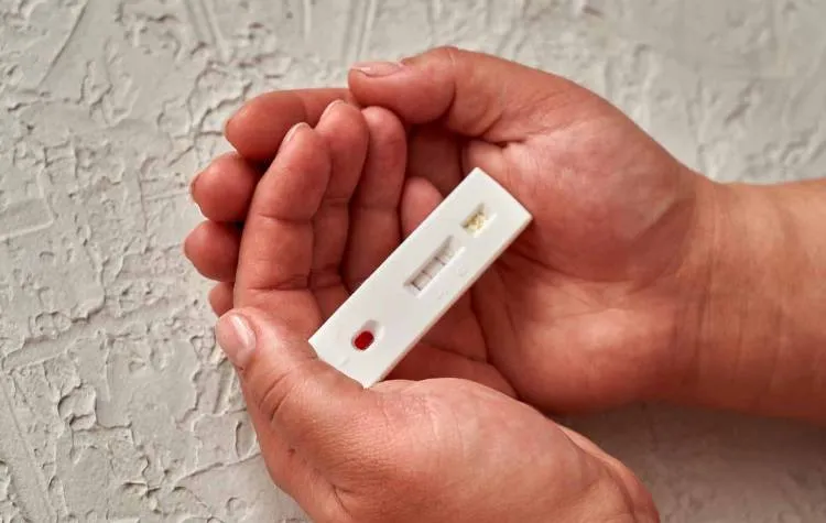 Con autoprueba, mexicanos podrán detectarse el VIH