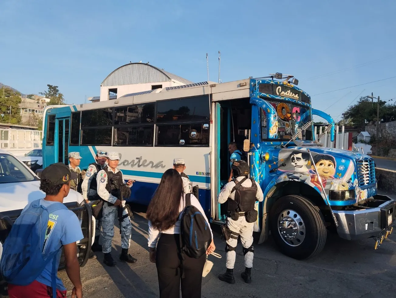 Reanuda el transporte en la zona suburbana de Acapulco bajo nuevo operativo de seguridad  