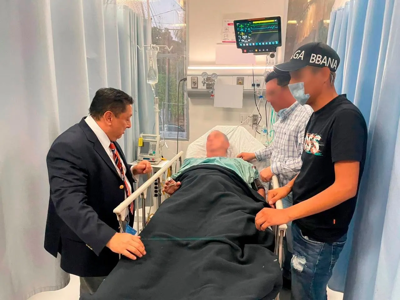 Monseñor Salvador Rangel se encuentra estable; pidió salir del hospital