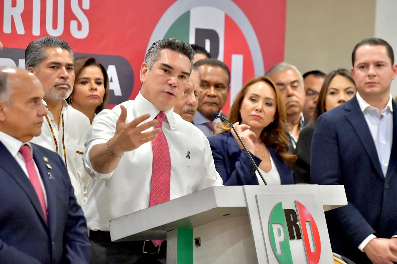 “No nos afecta en nada», dice Alito sobre la declinación de Alejandra del Moral